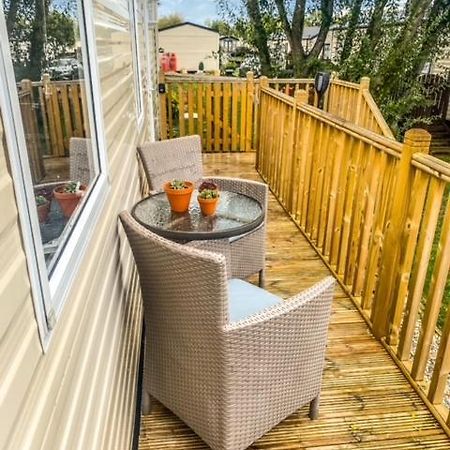 The Hygge Retreat At 7 Lakes Country Park, Lincolnshire Βίλα Crowle  Εξωτερικό φωτογραφία