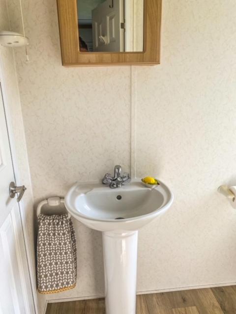 The Hygge Retreat At 7 Lakes Country Park, Lincolnshire Βίλα Crowle  Εξωτερικό φωτογραφία